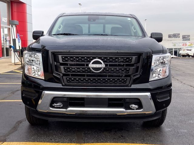 2024 Nissan Titan SV