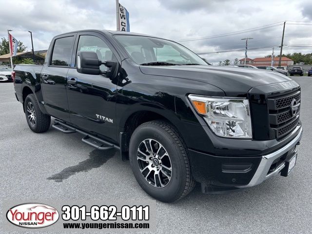 2024 Nissan Titan SV