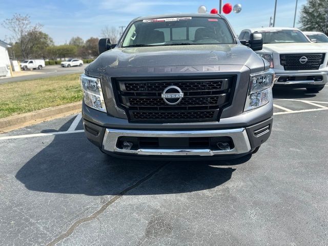 2024 Nissan Titan SV