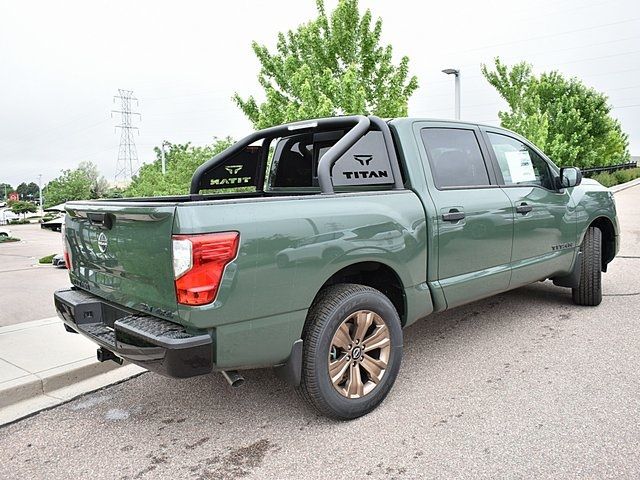 2024 Nissan Titan SV