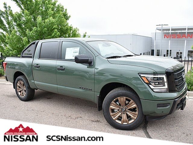 2024 Nissan Titan SV