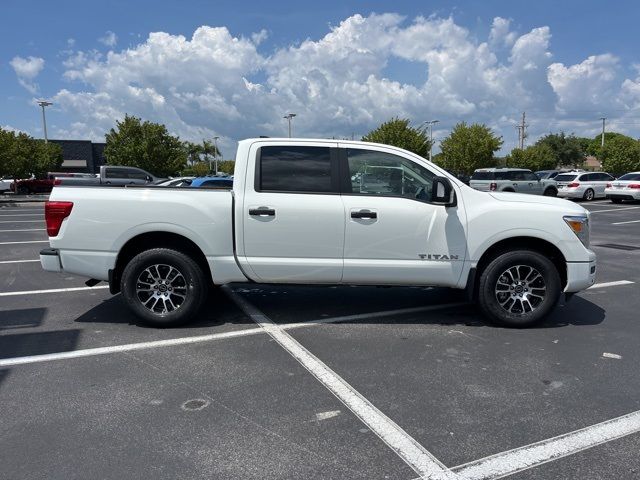 2024 Nissan Titan SV