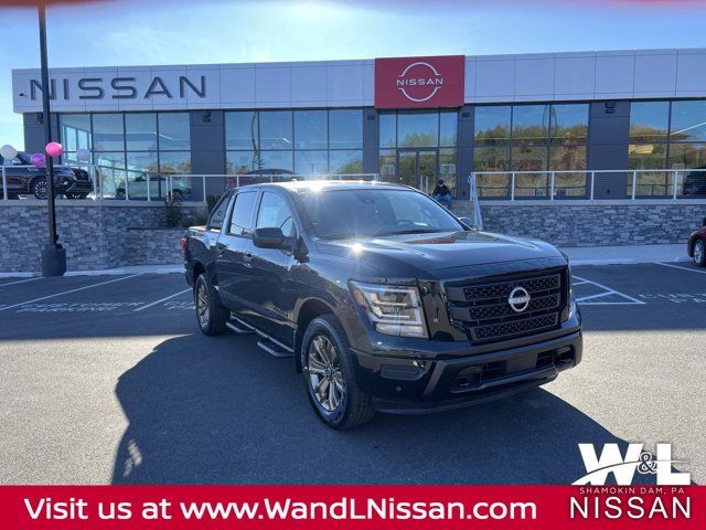 2024 Nissan Titan SV