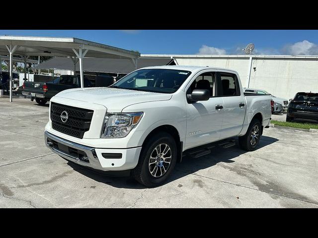 2024 Nissan Titan SV