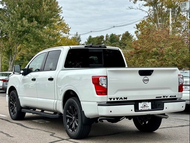 2024 Nissan Titan SV