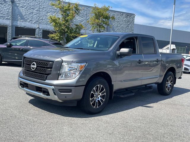 2024 Nissan Titan SV