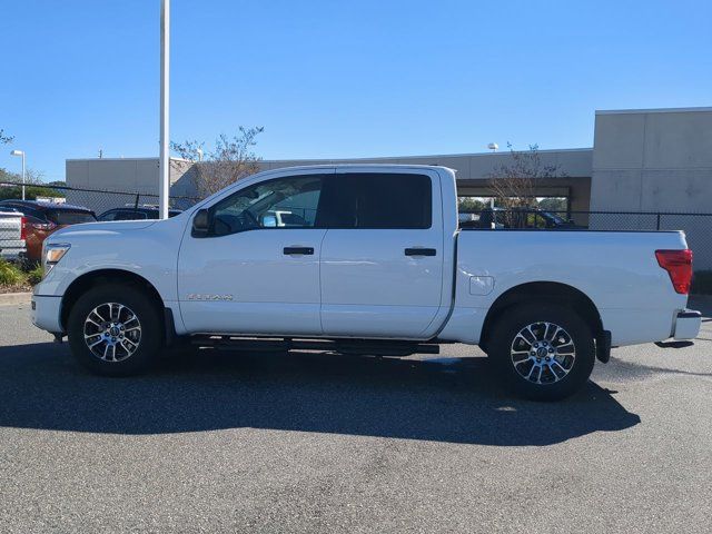 2024 Nissan Titan SV