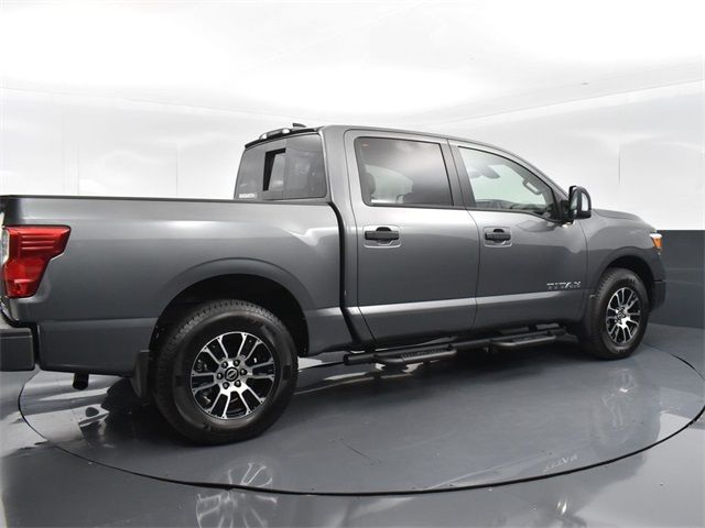 2024 Nissan Titan SV