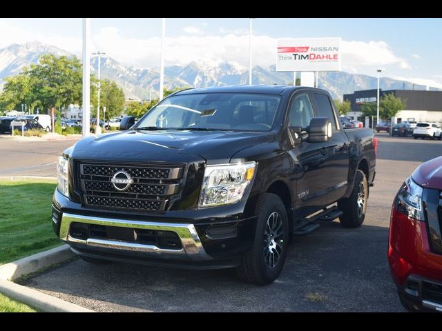 2024 Nissan Titan SV