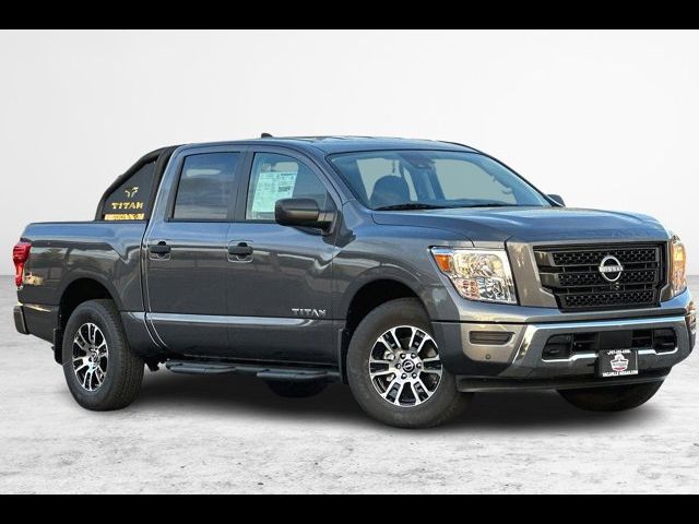 2024 Nissan Titan SV