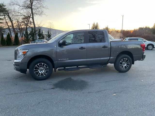 2024 Nissan Titan SV