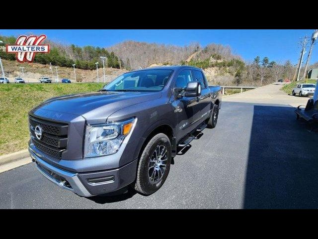 2024 Nissan Titan SV