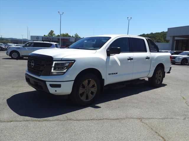 2024 Nissan Titan SV