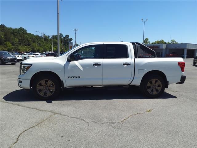 2024 Nissan Titan SV