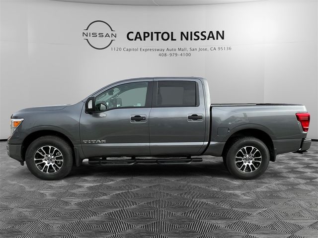 2024 Nissan Titan SV