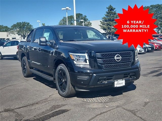 2024 Nissan Titan SV