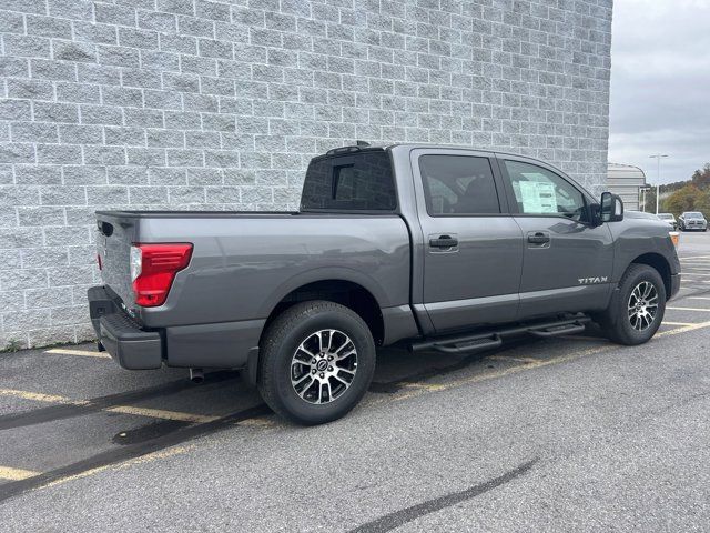 2024 Nissan Titan SV