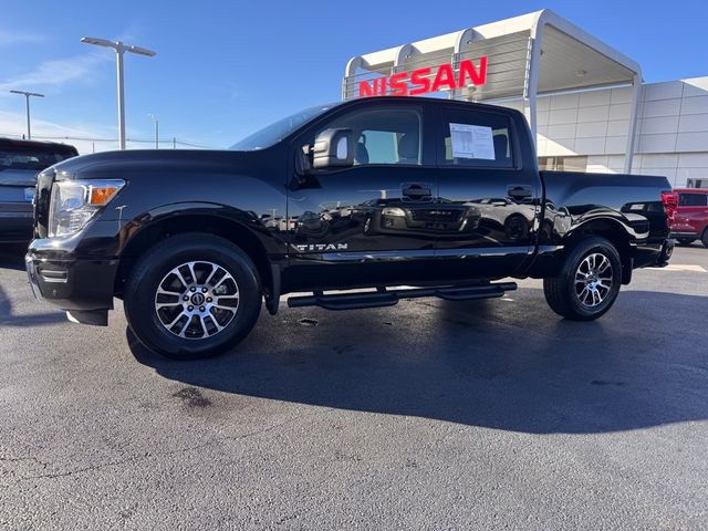 2024 Nissan Titan SV
