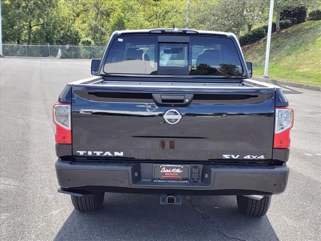 2024 Nissan Titan SV