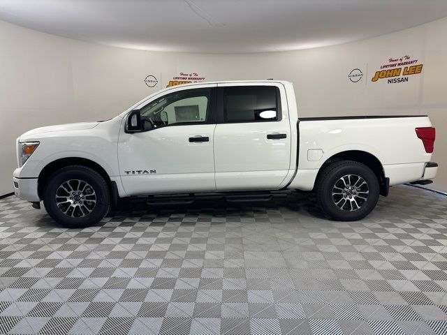 2024 Nissan Titan SV