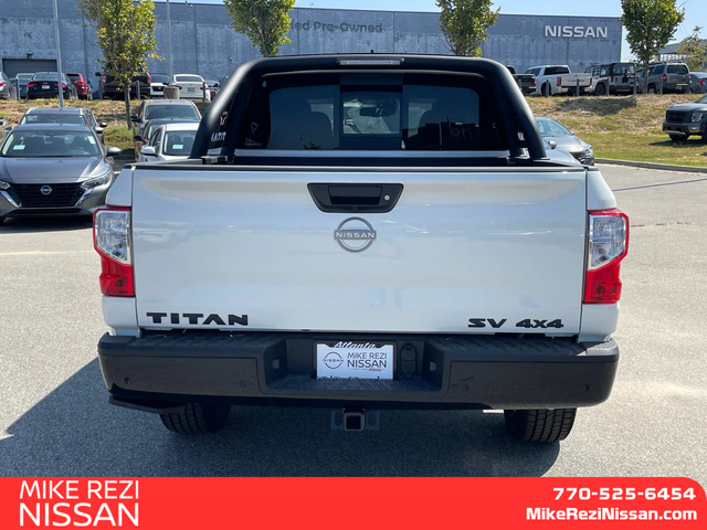 2024 Nissan Titan SV