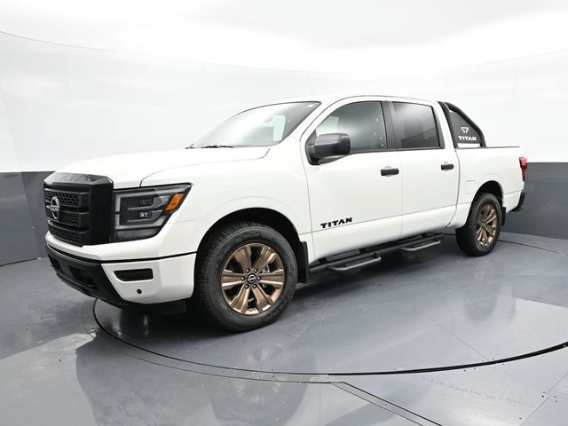 2024 Nissan Titan SV