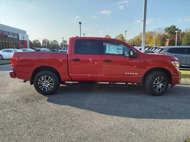 2024 Nissan Titan SV