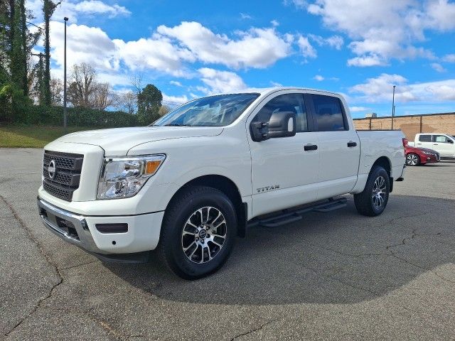 2024 Nissan Titan SV