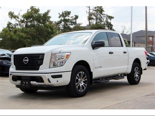 2024 Nissan Titan SV