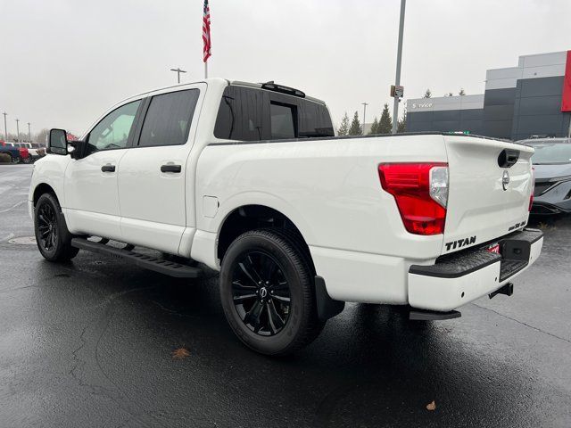 2024 Nissan Titan SV