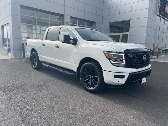 2024 Nissan Titan SV