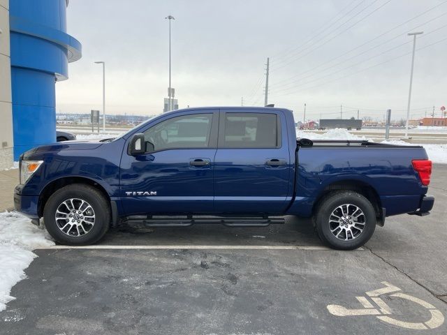 2024 Nissan Titan SV