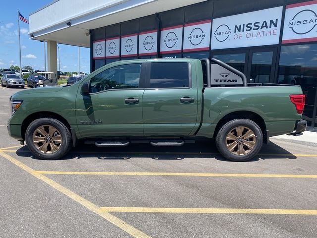 2024 Nissan Titan SV