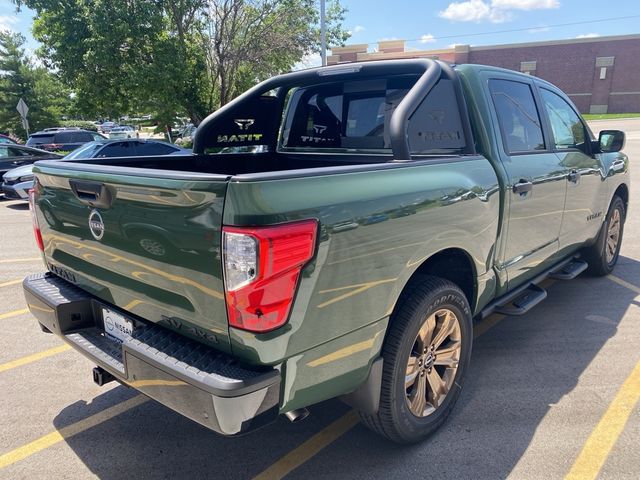 2024 Nissan Titan SV