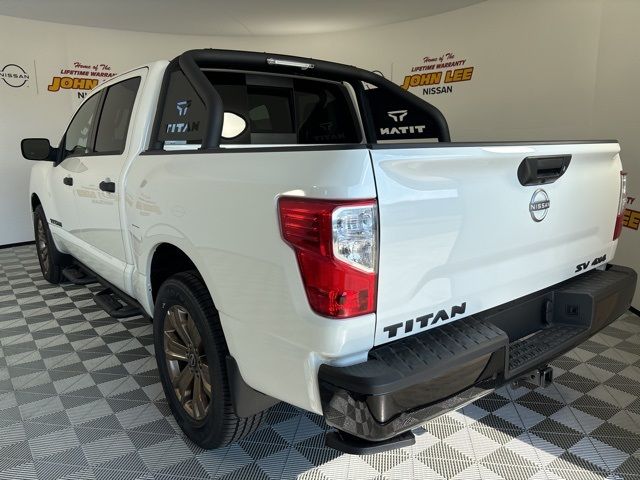 2024 Nissan Titan SV