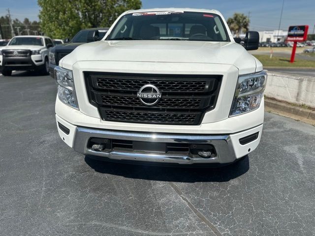 2024 Nissan Titan SV