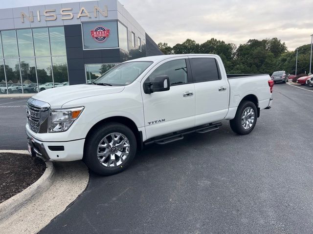 2024 Nissan Titan SV