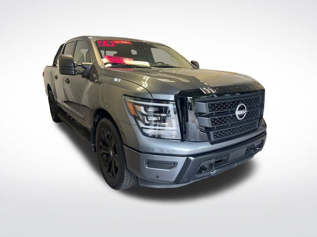 2024 Nissan Titan SV