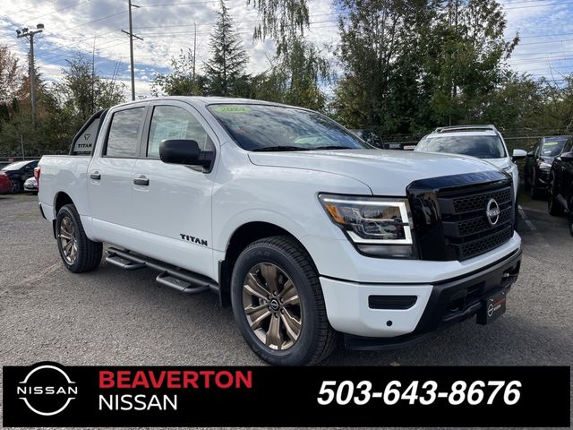 2024 Nissan Titan SV