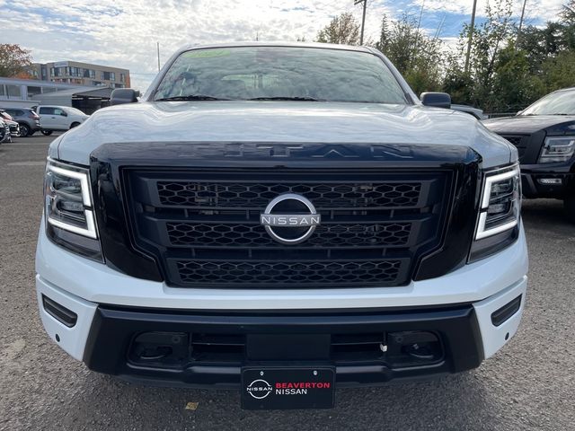 2024 Nissan Titan SV