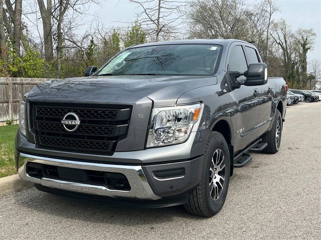 2024 Nissan Titan SV