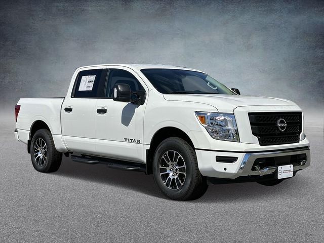 2024 Nissan Titan SV