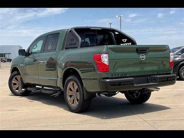 2024 Nissan Titan SV