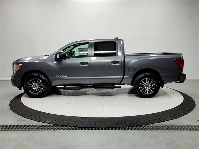 2024 Nissan Titan SV