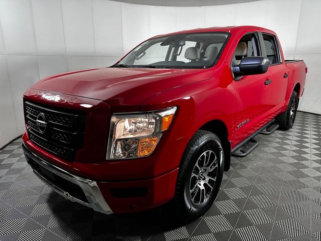 2024 Nissan Titan SV