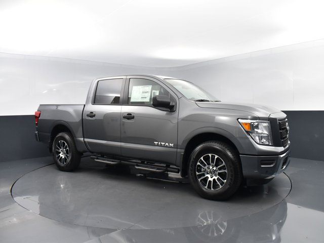 2024 Nissan Titan SV