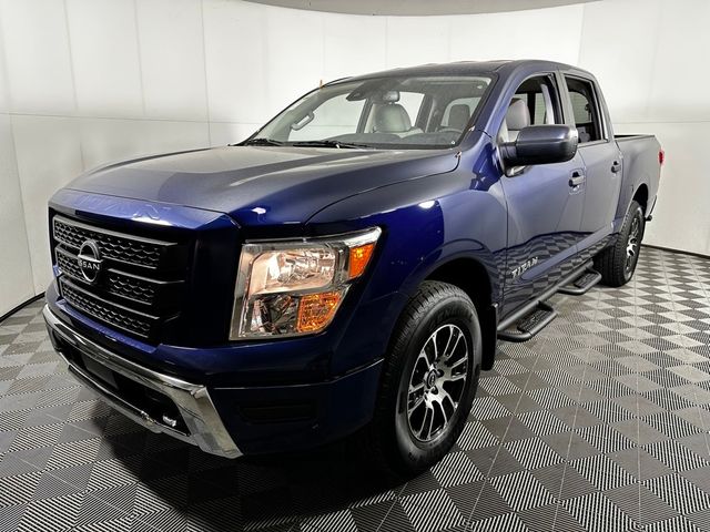 2024 Nissan Titan SV