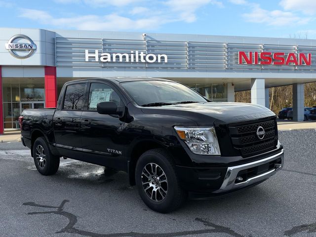 2024 Nissan Titan SV