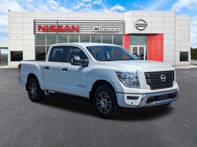 2024 Nissan Titan SV