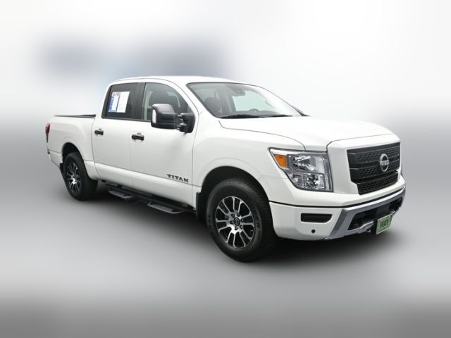 2024 Nissan Titan SV